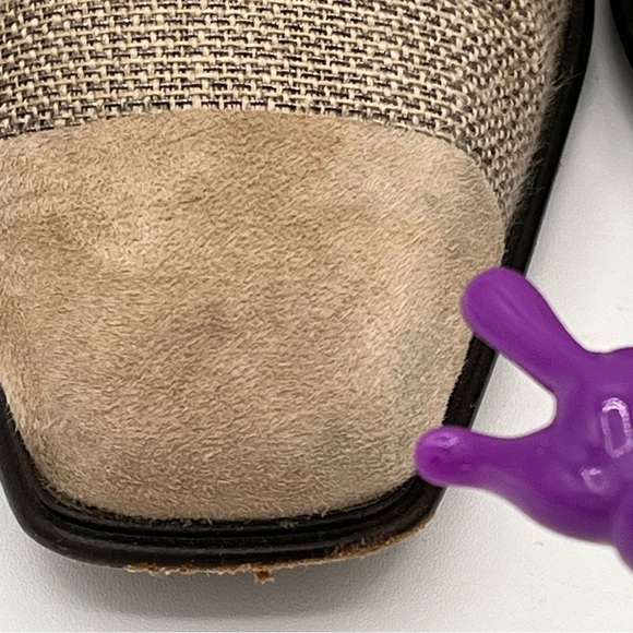 Joan & David Women's Low Block Heel Suede & - Picture 3 of 12